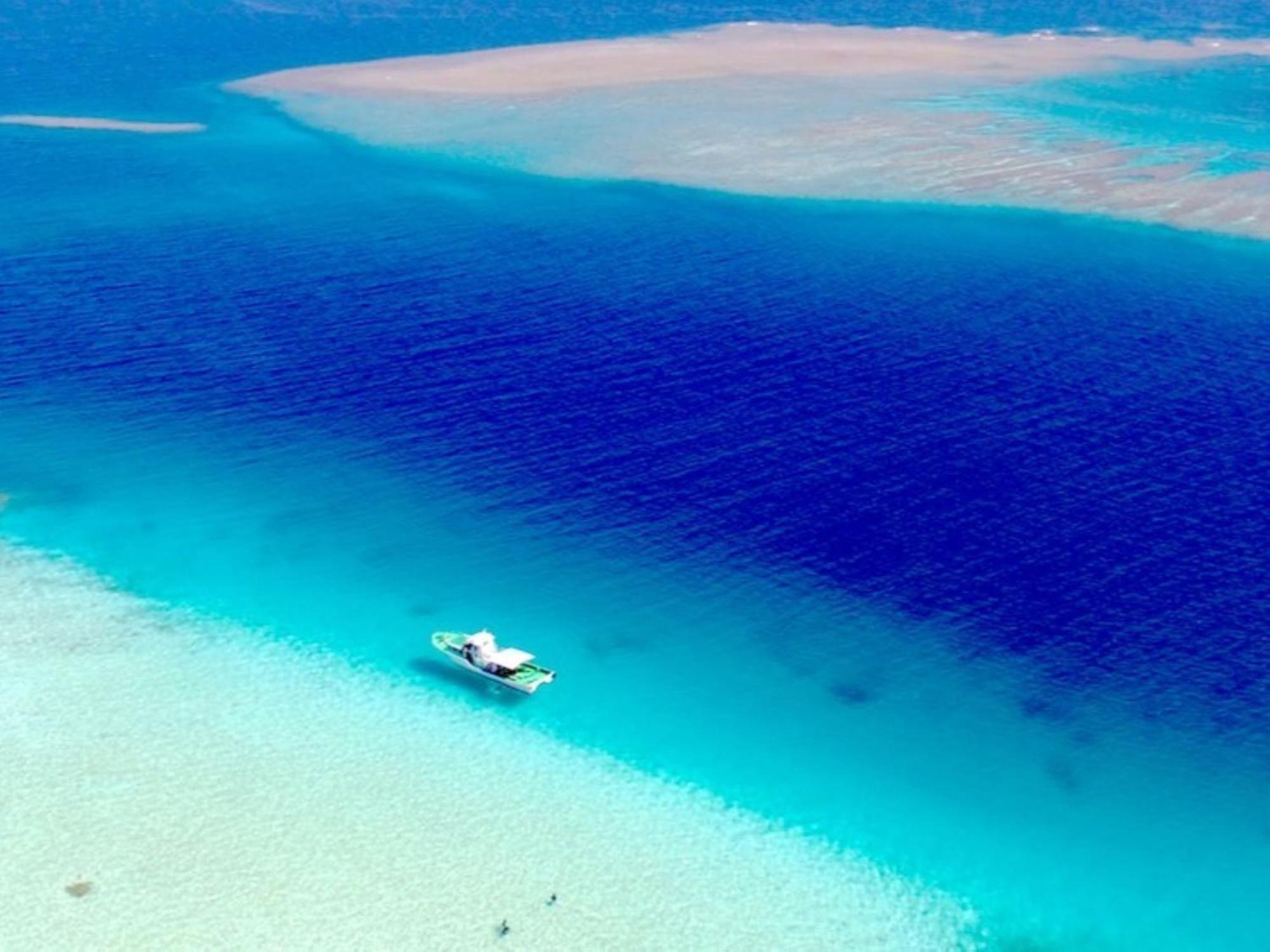 Отель Hot Cross Point Santa Monica Miyakojima  Экстерьер фото